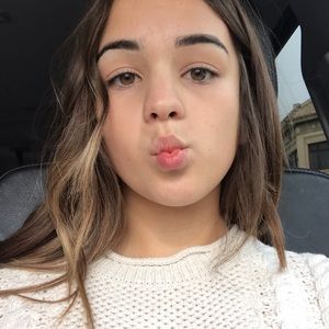 Meet your Posher, Sophi